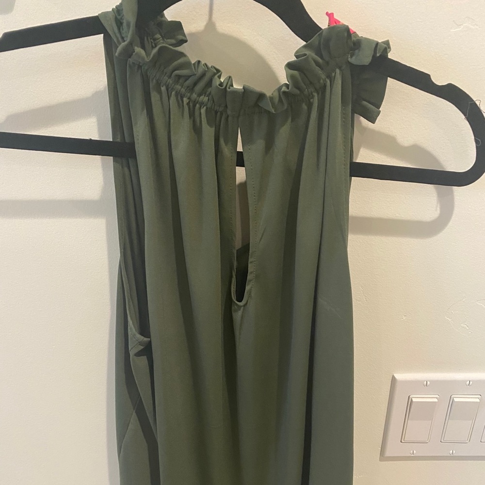 Keyhole Top